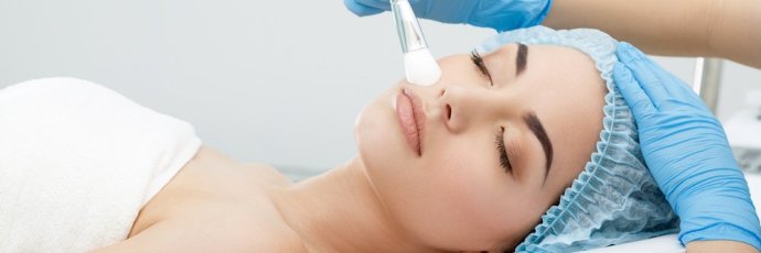 NEU IM STUDIO  BIONEEDLING SKIN RENEWAL  Wo ist dein Glow hin?  Du schaust morgens in den Spiegel …
